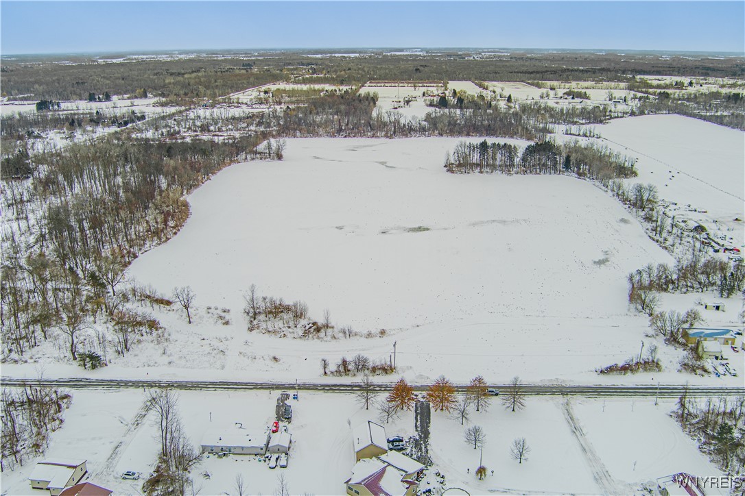 9488 Rose Road Hartland, NY 14105 - Photo 4 of 7