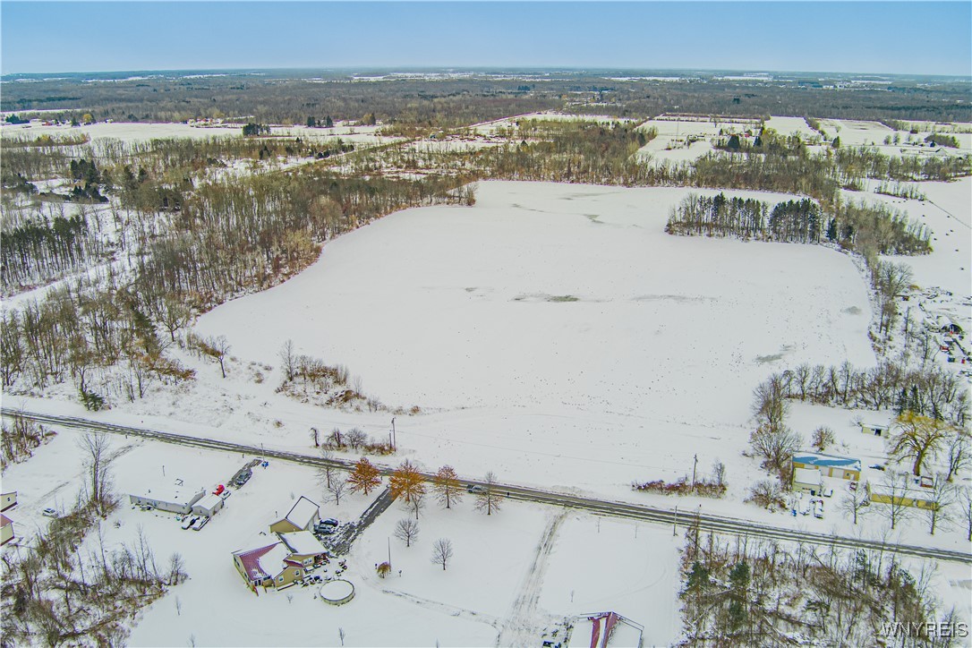 9488 Rose Road Hartland, NY 14105 - Photo 6 of 7