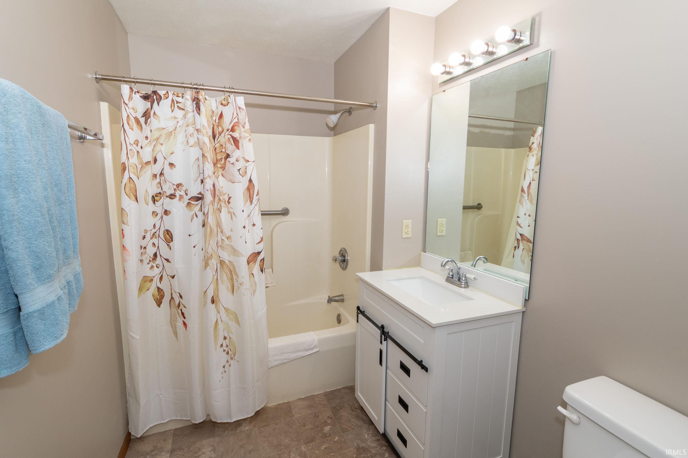 613 Pine Street North Liberty, IN 46554 - Photo 18 of 35