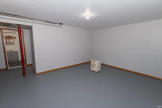 $229,999 | 613 Pine Street, North Liberty, IN 46554