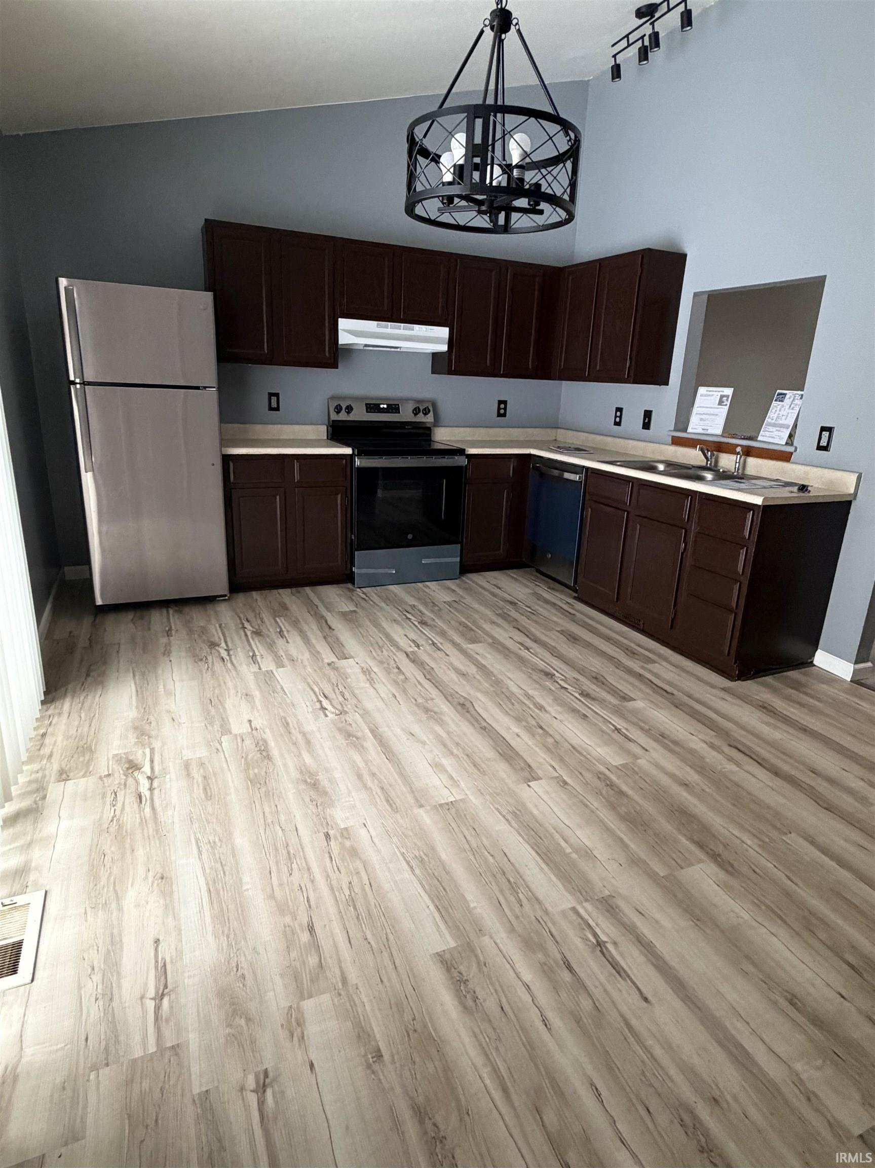 613 Pine Street North Liberty, IN 46554 - Photo 10 of 35