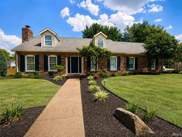 $367,500 | 6150 Knight Drive, Evansville, IN 47715