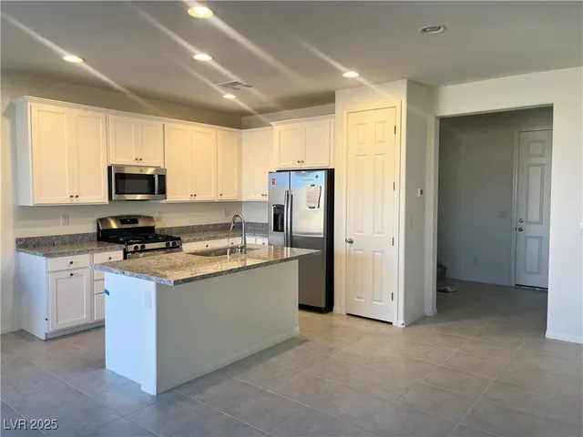 $2,445 | 10106 West Meranto Avenue, Las Vegas, NV 89178
