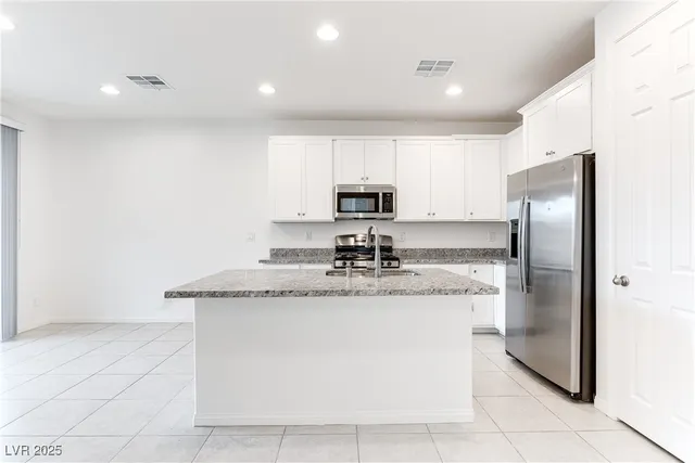 $2,445 | 10106 West Meranto Avenue, Las Vegas, NV 89178