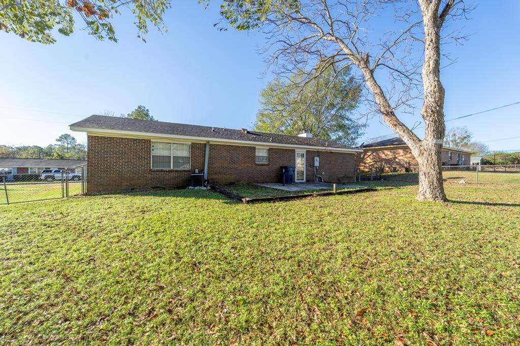 17 Monza Court Kinsey, AL 36303 - Photo 7 of 24