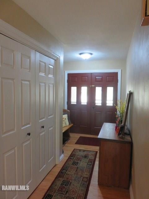 724 Quail Ridge Drive Freeport, IL 61032 - Photo 2 of 19 Gallery Image 2