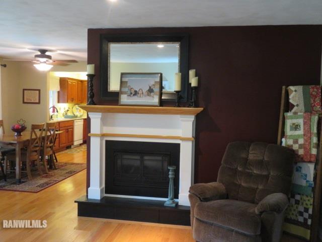 724 Quail Ridge Drive Freeport, IL 61032 - Photo 4 of 19 Gallery Image 4