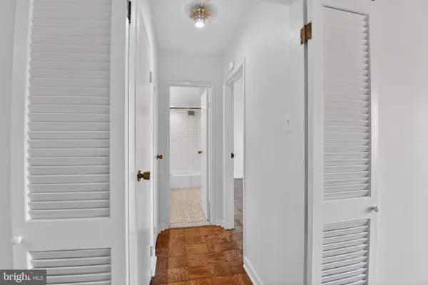 $1,975 | 4201 Cathedral Avenue Northwest, Unit 1012W, Washington, DC 20016
