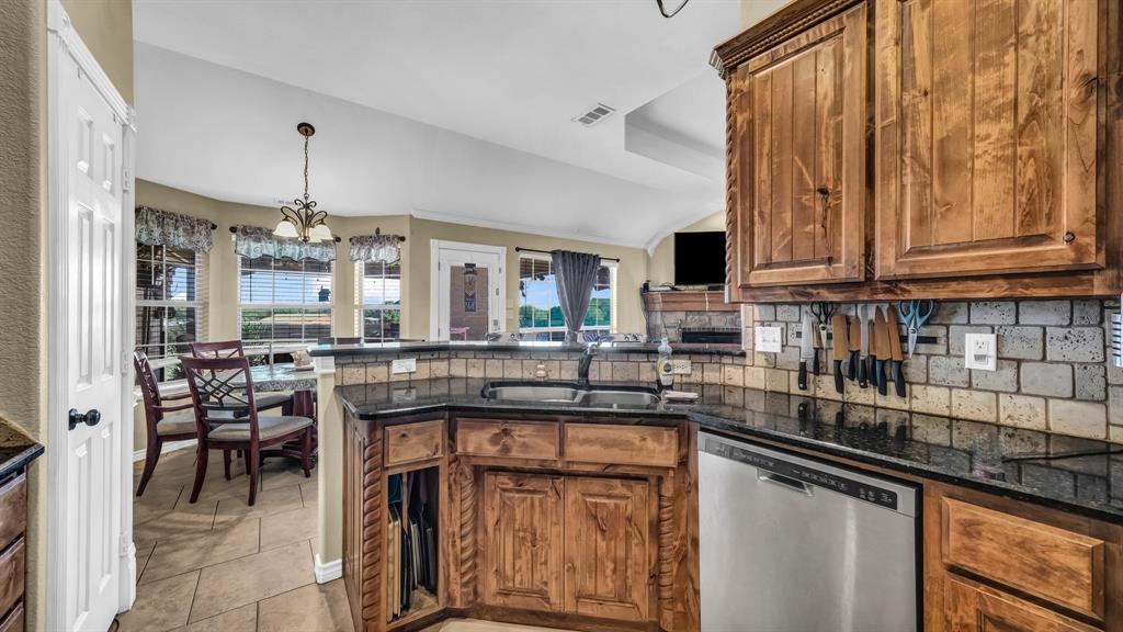 155 Cornerstone Lane Springtown, TX 76082 - Photo 13 of 35