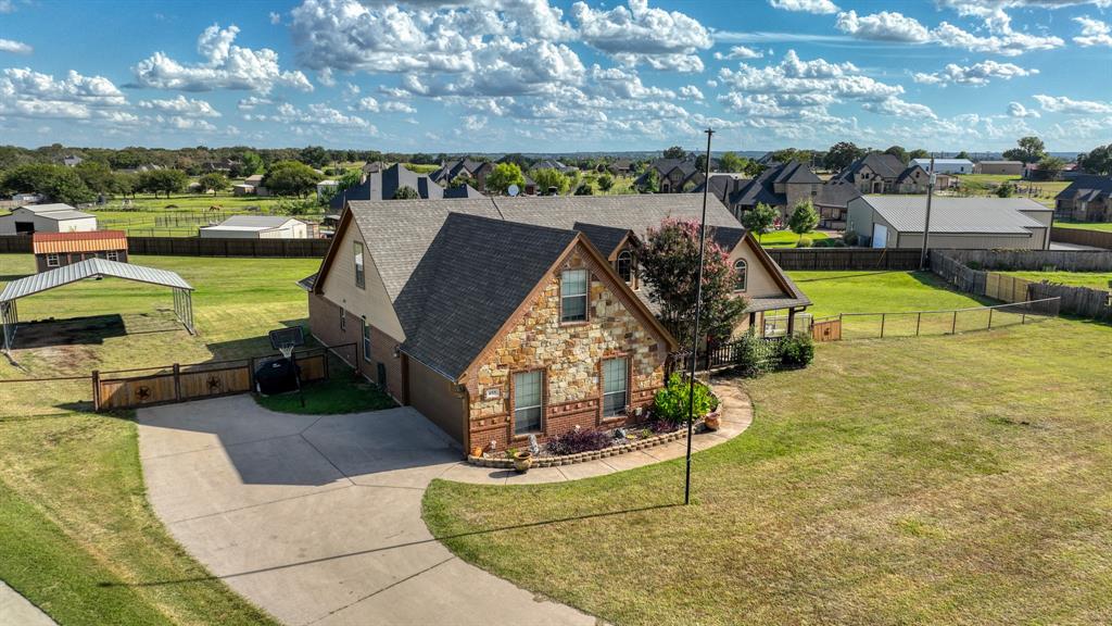 155 Cornerstone Lane Springtown, TX 76082 - Photo 3 of 35