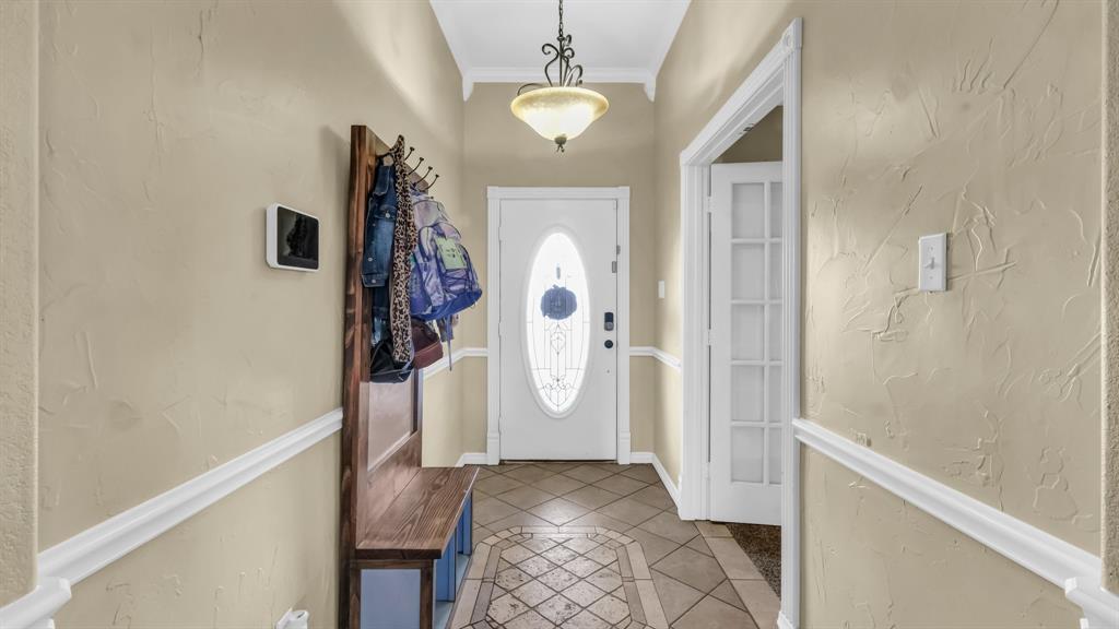 155 Cornerstone Lane Springtown, TX 76082 - Photo 4 of 35