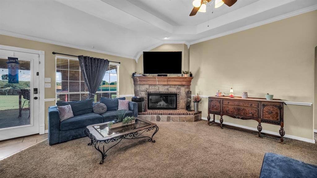 155 Cornerstone Lane Springtown, TX 76082 - Photo 8 of 35