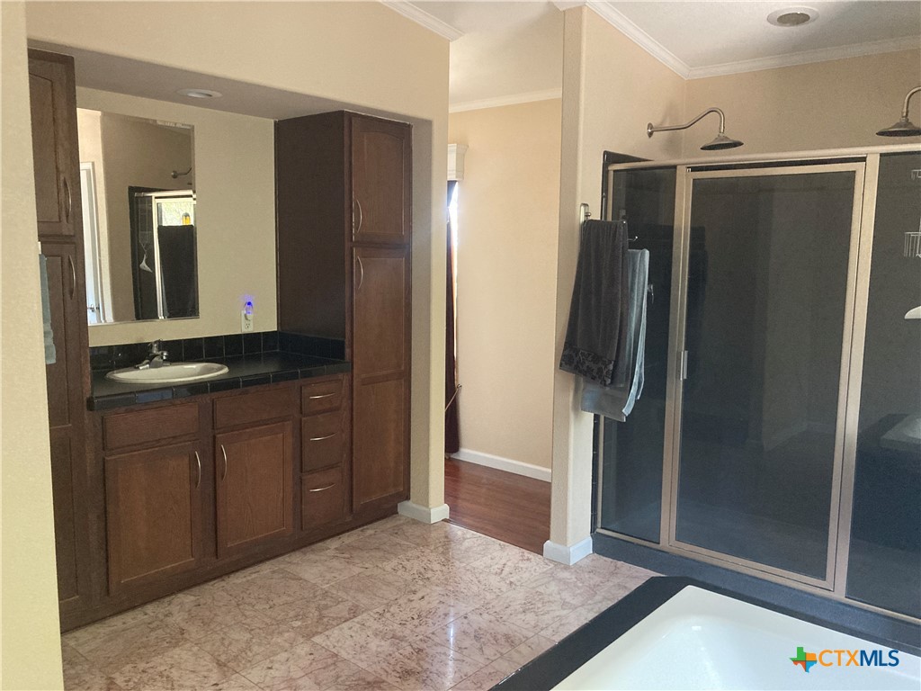 800 Thurman Road San Marcos, TX 78666 - Photo 7 of 10