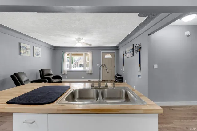 $270,000 | 2055 Ln 150 Hamilton Lake, Hamilton, IN 46742