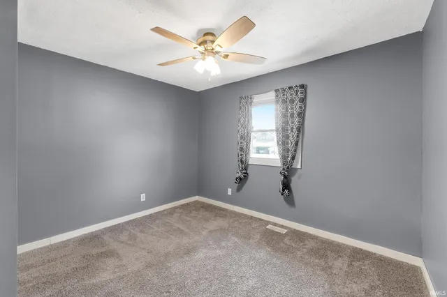 $270,000 | 2055 Ln 150 Hamilton Lake, Hamilton, IN 46742