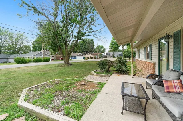 $270,000 | 2055 Ln 150 Hamilton Lake, Hamilton, IN 46742