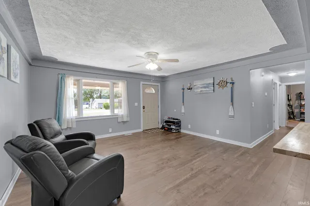 $270,000 | 2055 Ln 150 Hamilton Lake, Hamilton, IN 46742