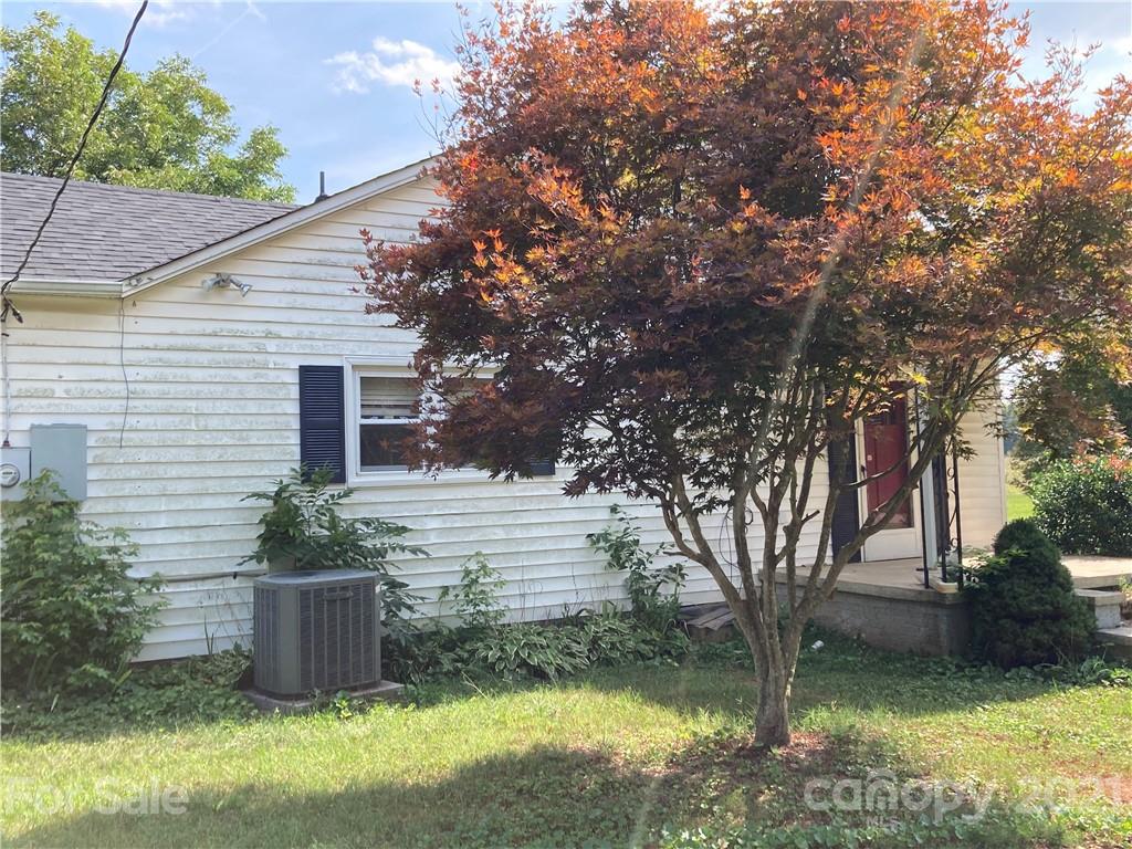 507 Racepath Church Road Ellenboro, NC 28040 - Photo 3 of 21 Gallery Image 3
