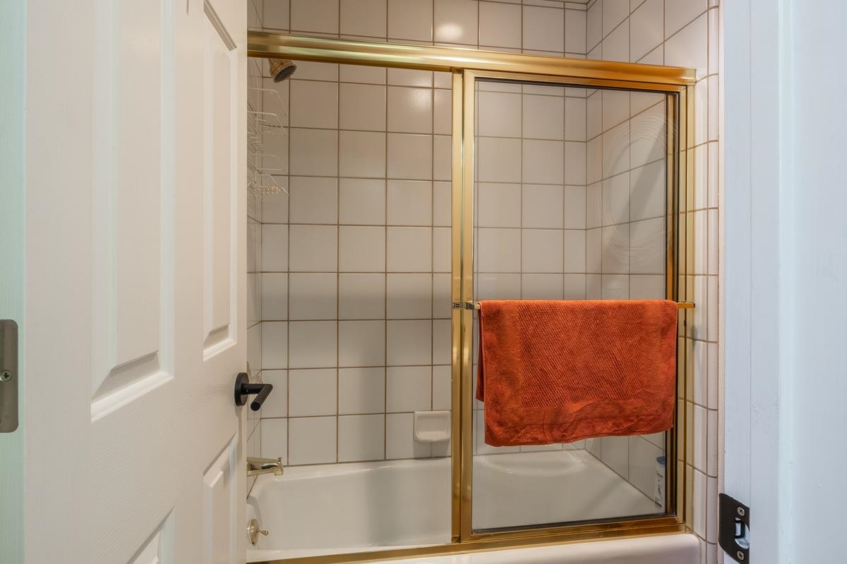 103 Holiday Way Mammoth Lakes, CA 93546 - Photo 27 of 40 a bathroom with a shower