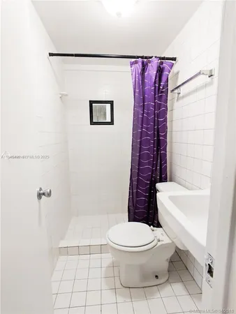 $1,300 | 2433 Southwest 11th Street, Unit B, Miami, FL 33135