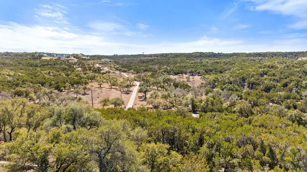 $1,800,000 | 10904 Rawhide Trail, Austin, TX 78736