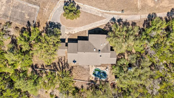$1,800,000 | 10904 Rawhide Trail, Austin, TX 78736
