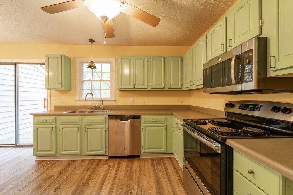 6521 Thetford Court Raleigh, NC 27615 - Photo 15 of 30 Kitchen