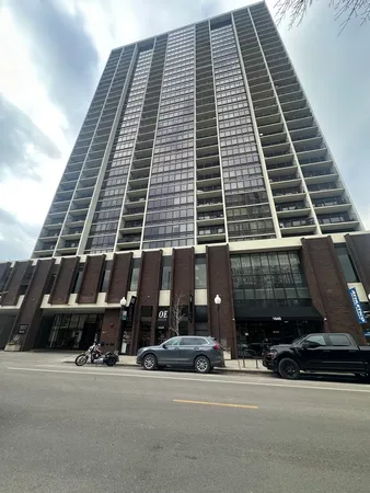 $2,000 | 1636 North Wells Street, Unit 602, Chicago, IL 60614