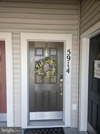 $2,800 | 5914 Forum Square, Frederick, MD 21703