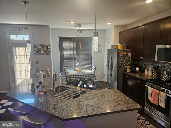 $2,800 | 5914 Forum Square, Frederick, MD 21703