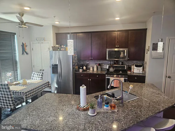 $2,800 | 5914 Forum Square, Frederick, MD 21703