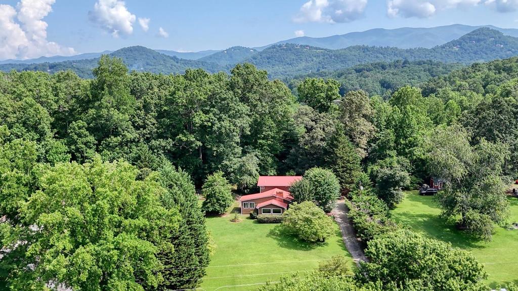 60 Cardinal Lane Hayesville, NC 28904 - Photo 1 of 55 Main View