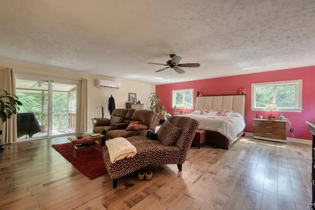 $425,000 | 60 Cardinal Lane, Hayesville, NC 28904