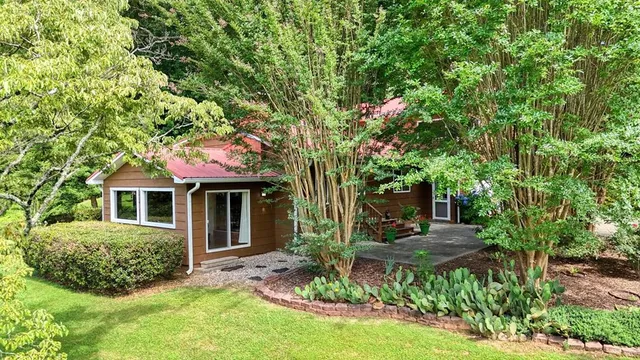 $425,000 | 60 Cardinal Lane, Hayesville, NC 28904