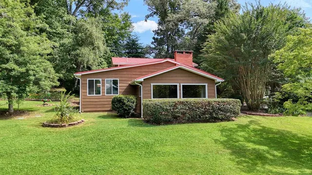 $425,000 | 60 Cardinal Lane, Hayesville, NC 28904