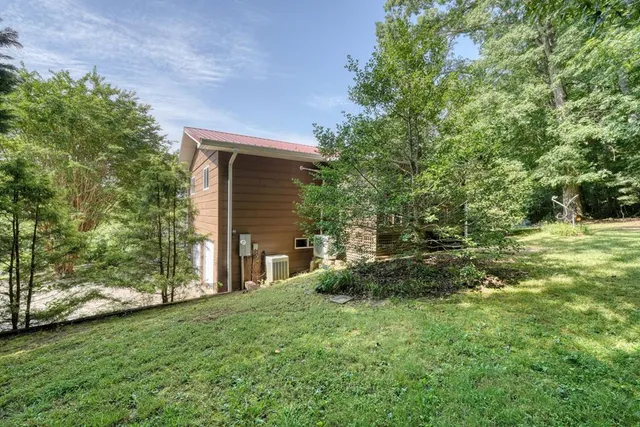 $425,000 | 60 Cardinal Lane, Hayesville, NC 28904