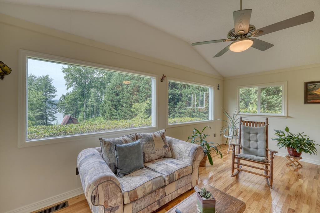 60 Cardinal Lane Hayesville, NC 28904 - Photo 6 of 55