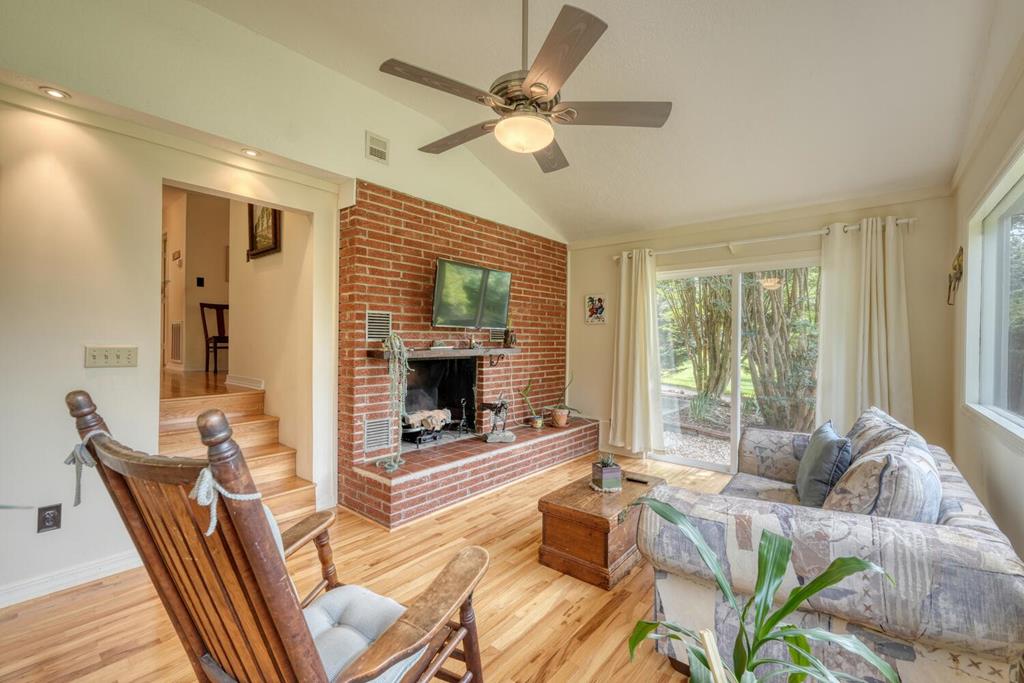 60 Cardinal Lane Hayesville, NC 28904 - Photo 8 of 55