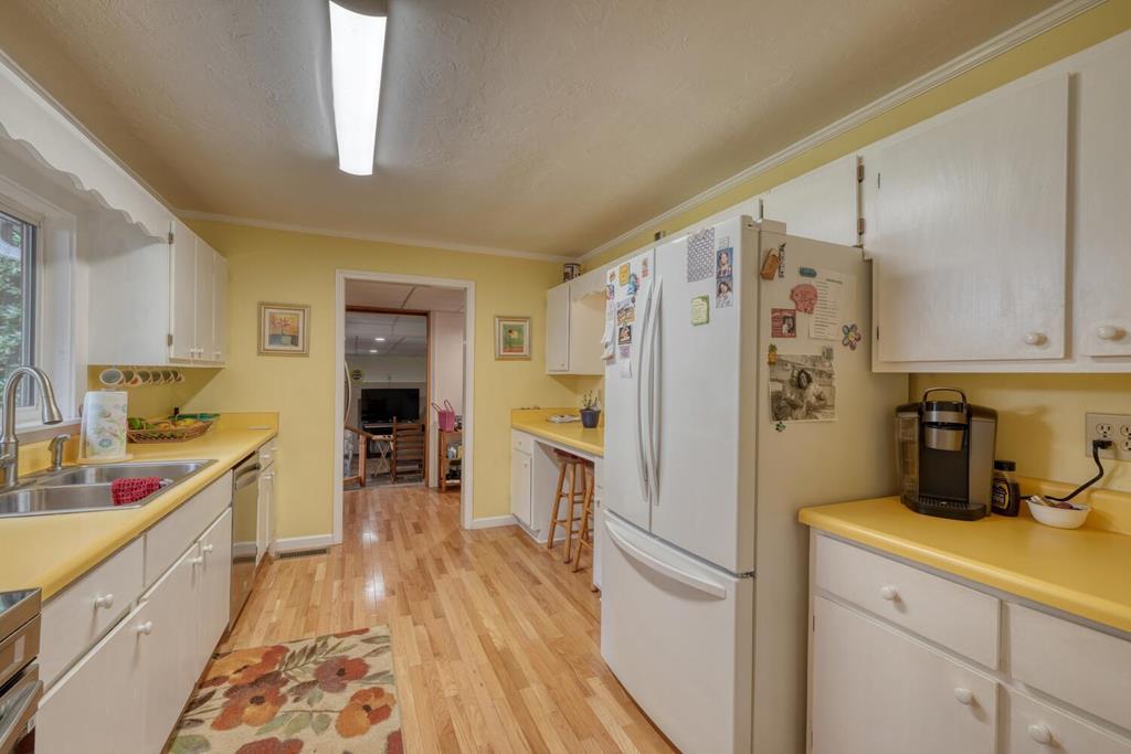 60 Cardinal Lane Hayesville, NC 28904 - Photo 10 of 55