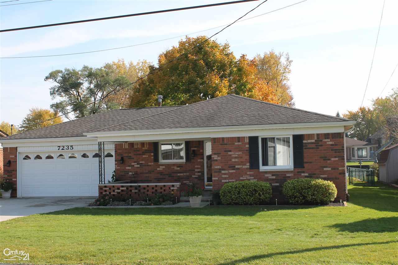 7235 Cardinal Road Algonac, MI 48001 - Photo 1 of 22 31306814.JPG