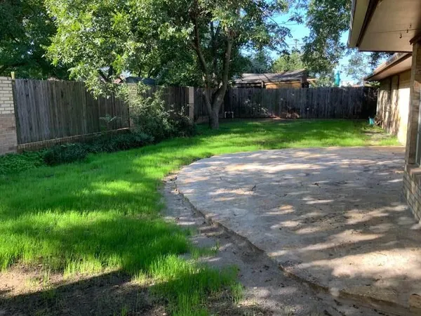 $2,200 | 1470 West South Loop, Stephenville, TX 76401