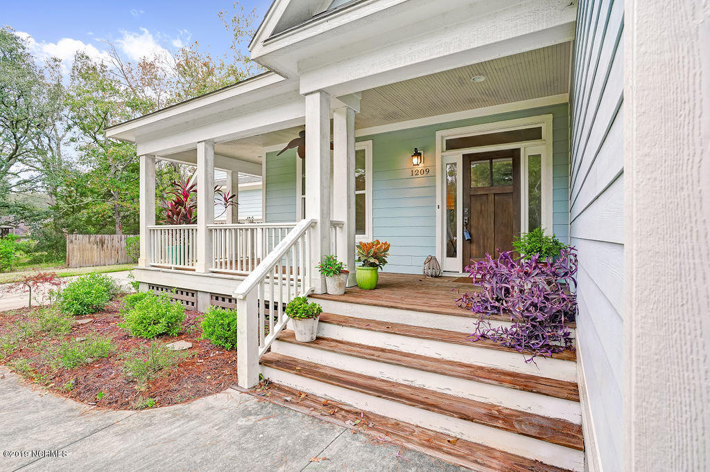 1209 Middle Sound Loop Road Wilmington, NC 28411 - Photo 4 of 70 1209MiddleSoundLoopRoad-04