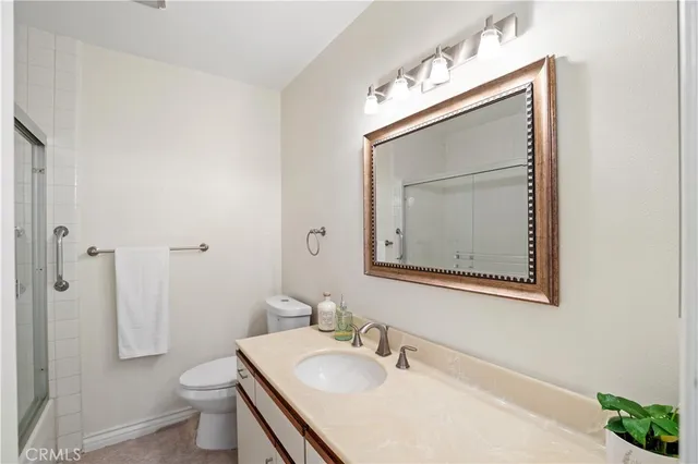 $635,000 | 29125 Thousand Oaks Boulevard, Unit D, Agoura Hills, CA 91301