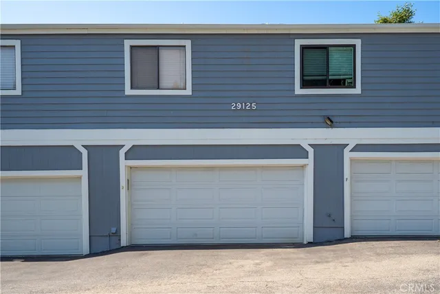 $635,000 | 29125 Thousand Oaks Boulevard, Unit D, Agoura Hills, CA 91301