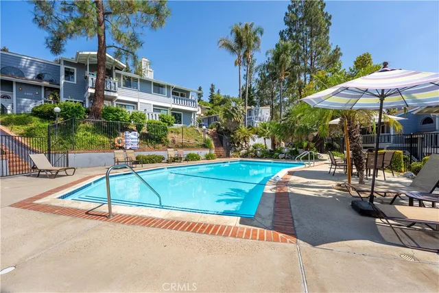 $635,000 | 29125 Thousand Oaks Boulevard, Unit D, Agoura Hills, CA 91301