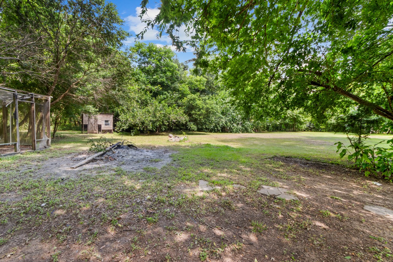 6119 Highland Road Santa Fe, TX 77517 - Photo 6 of 12