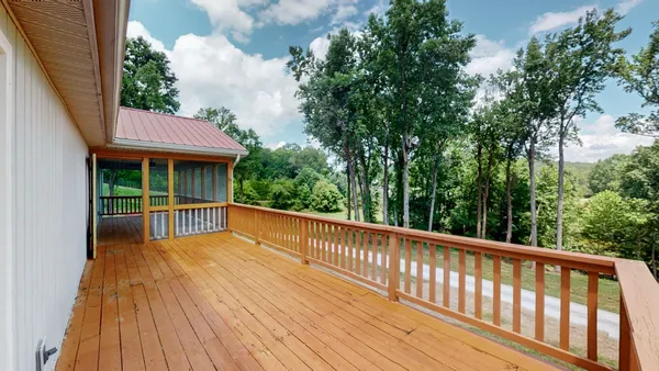 $695,000 | 242 Woodruff Lane, Cadiz, KY 42211