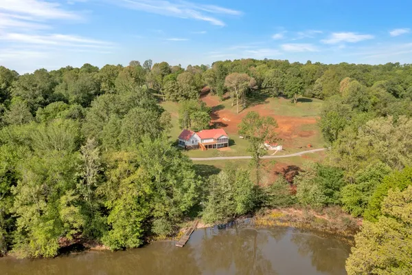 $695,000 | 242 Woodruff Lane, Cadiz, KY 42211