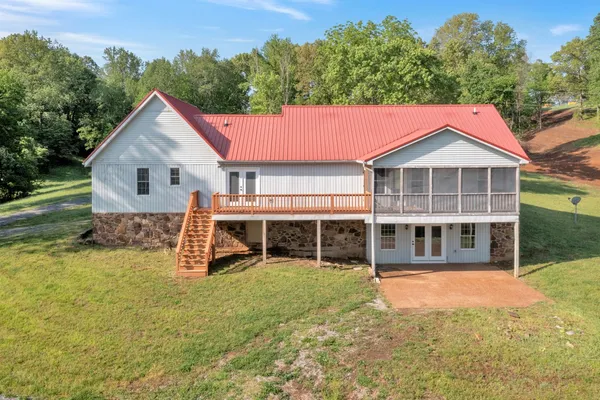 $695,000 | 242 Woodruff Lane, Cadiz, KY 42211