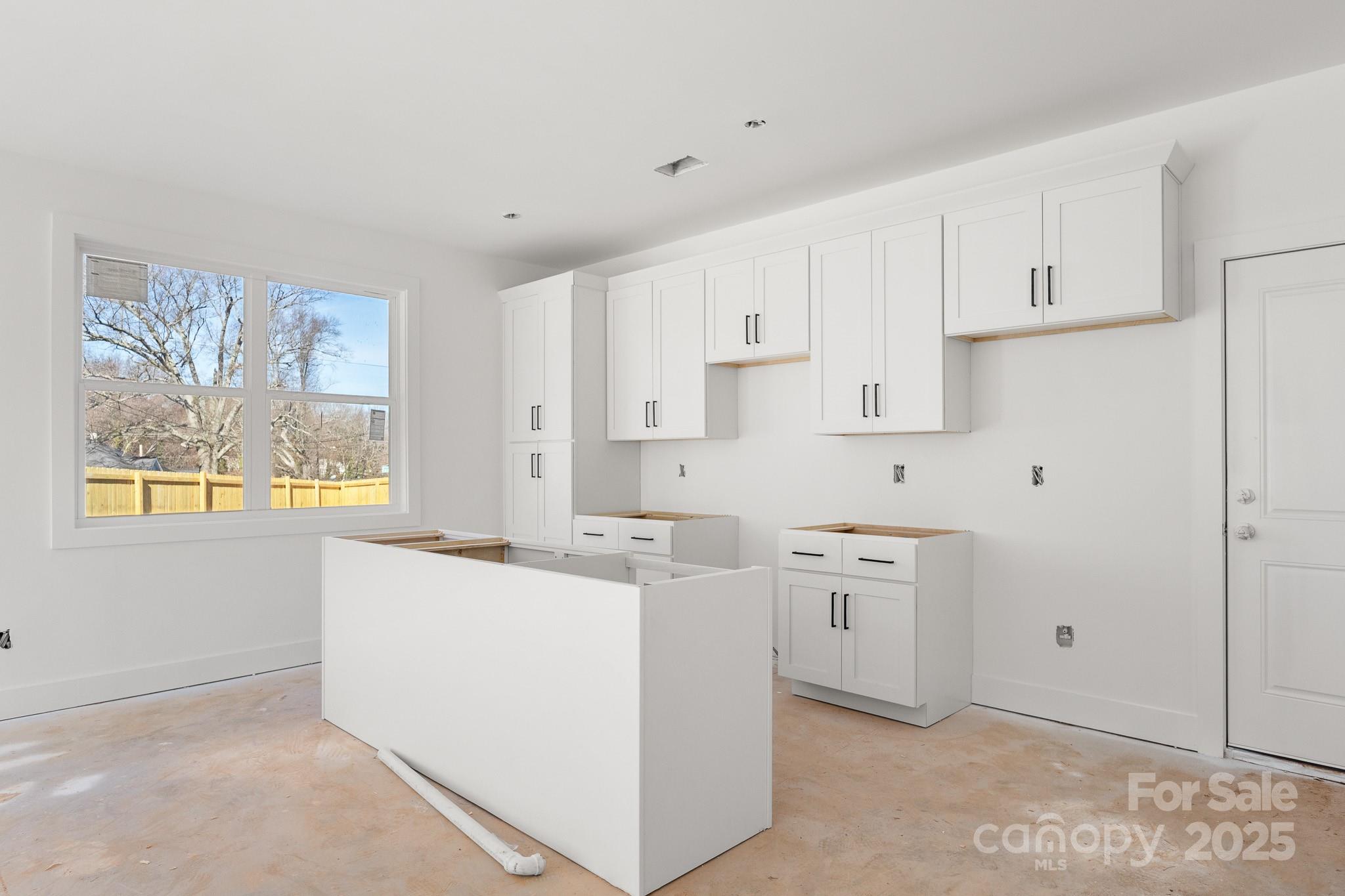 901 South Hoskins Road Charlotte, NC 28208 - Photo 8 of 24